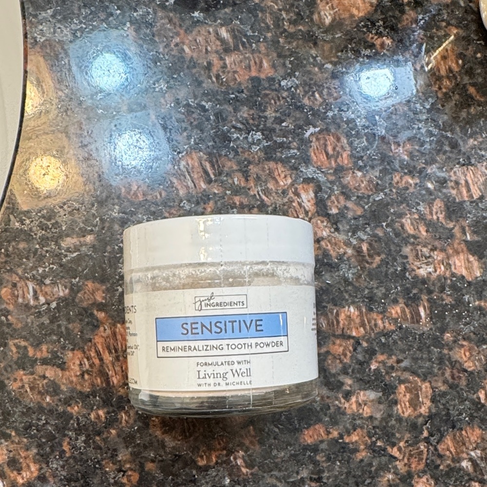 Sensitive Remineralizing Tooth Powder